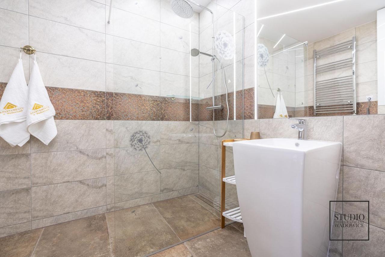 Apartament Karminowy Apartman Wadowice Kültér fotó