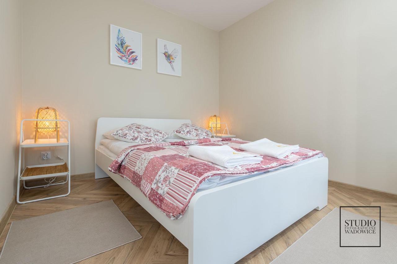 Apartament Karminowy Apartman Wadowice Kültér fotó