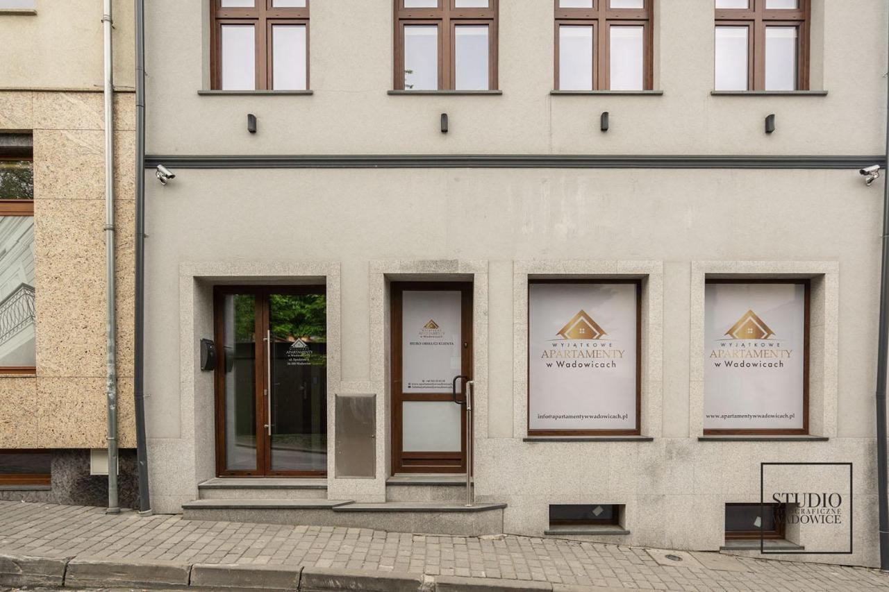 Apartament Karminowy Apartman Wadowice Kültér fotó